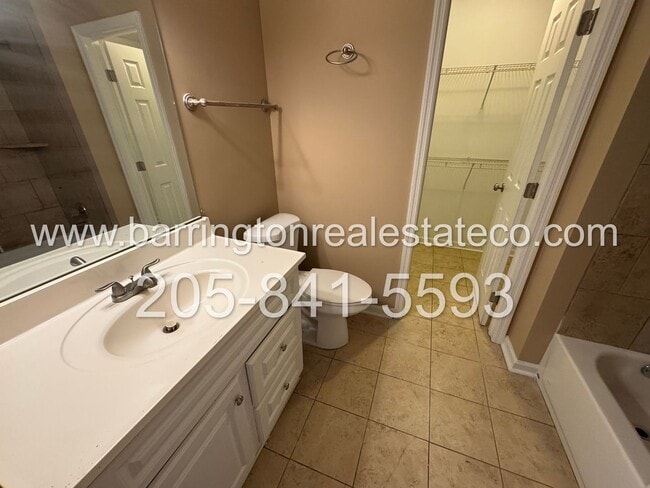 Building Photo - Midfield