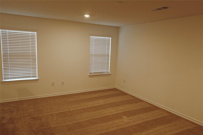 Building Photo - 15182 Canyon Rapids Rd