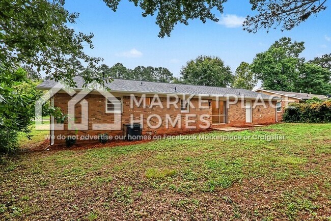 Building Photo - 3713 Stanford Cir