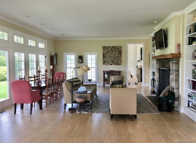 Building Photo - 162 Amenia Union Rd