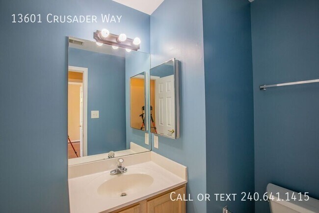 Building Photo - 13601 Crusader Way