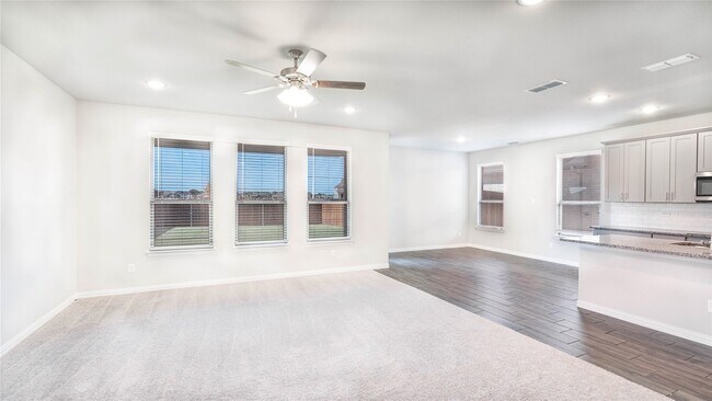 Building Photo - 112 Cole Ln