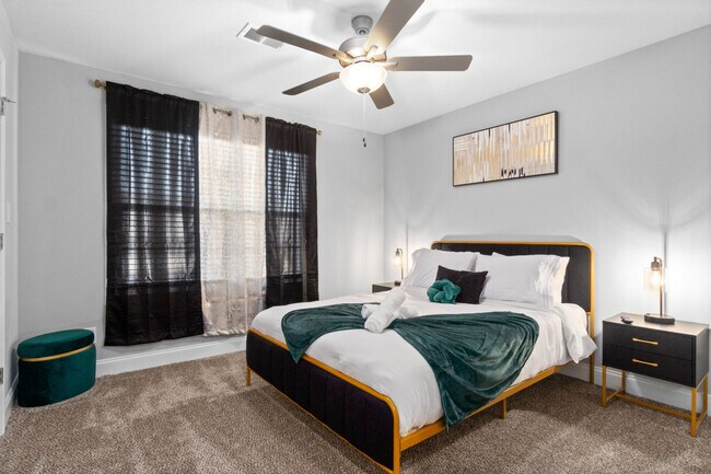 Building Photo - 541 New S Dr