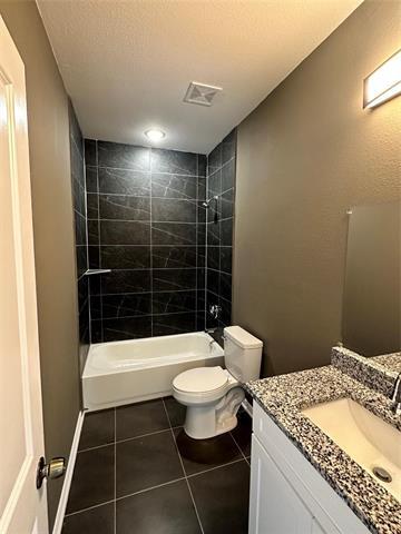 Building Photo - 118 Red Bird Ln