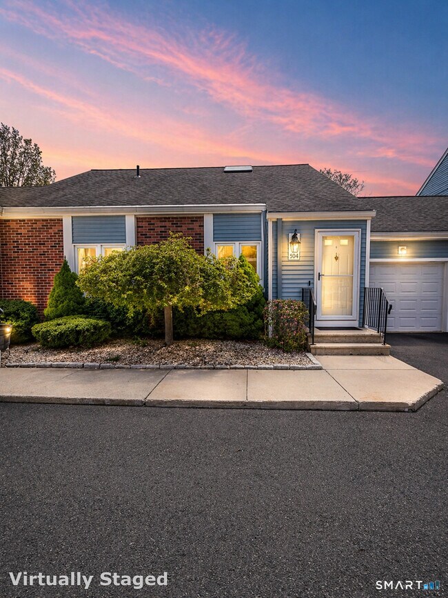 Building Photo - 504 Sandstone Dr