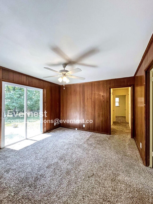 Building Photo - 7451 Stacy Dr