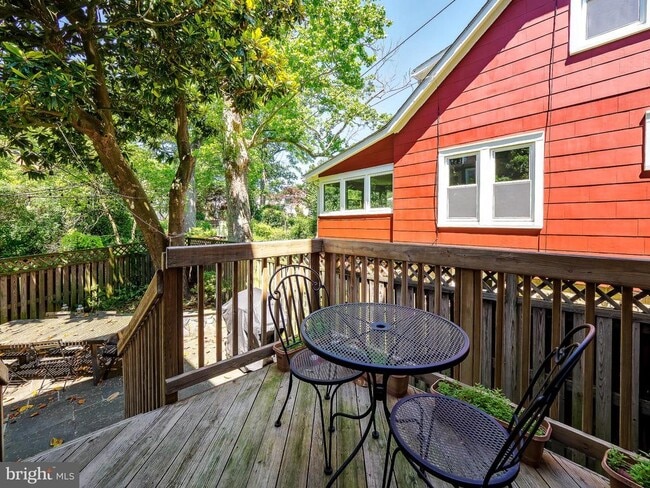 Building Photo - 5534 Nevada Ave NW