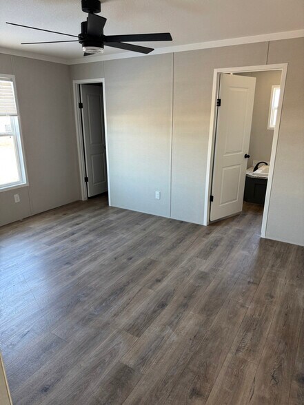 Building Photo - 250 Patriot Ln