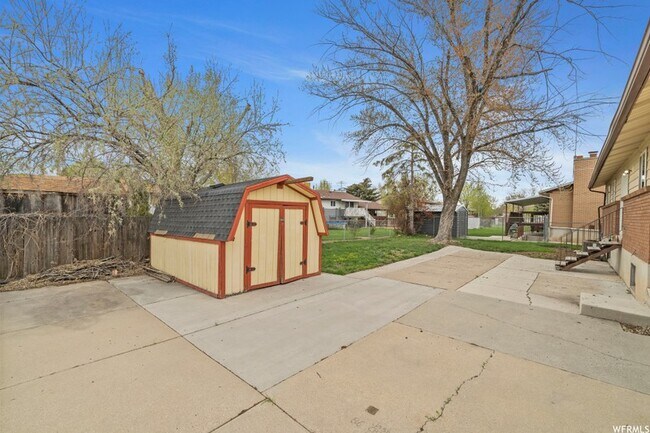 Building Photo - 81 N 1300 W