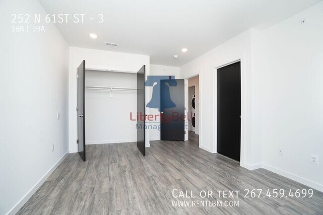 Building Photo - 252 N 61st St