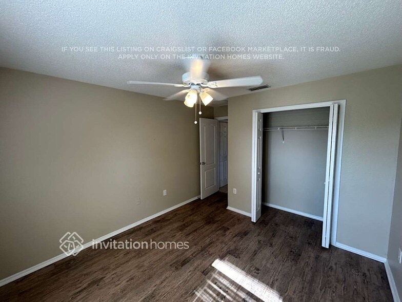 Building Photo - 8425 Split Creek Cir