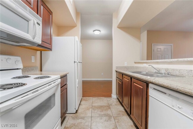 Primary Photo - 8000 W Badura Ave