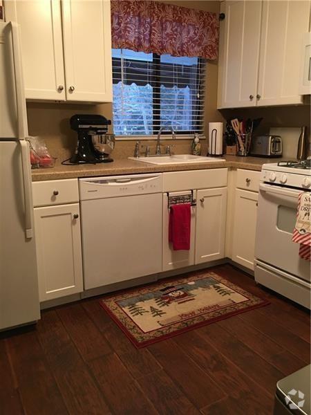 Building Photo - 4471 Laurel Oak Dr