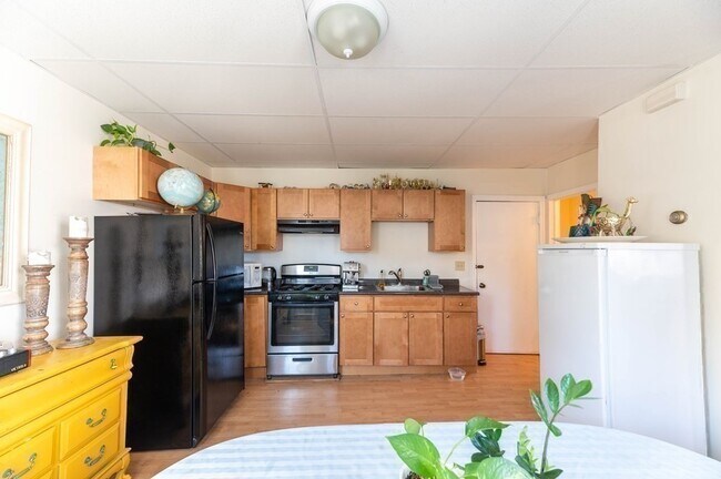 Building Photo - 202 Washington St