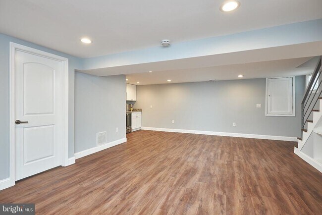 Building Photo - 4912 Brandywine St NW