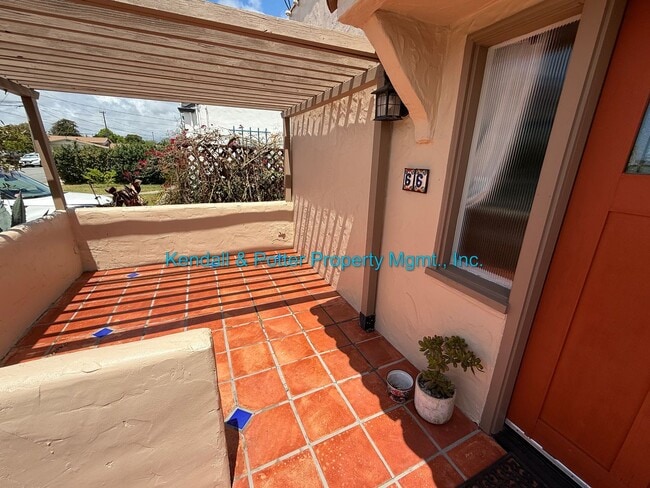 Building Photo - Quiet & Updated Watsonville Charmer 2 plus BR/1BA