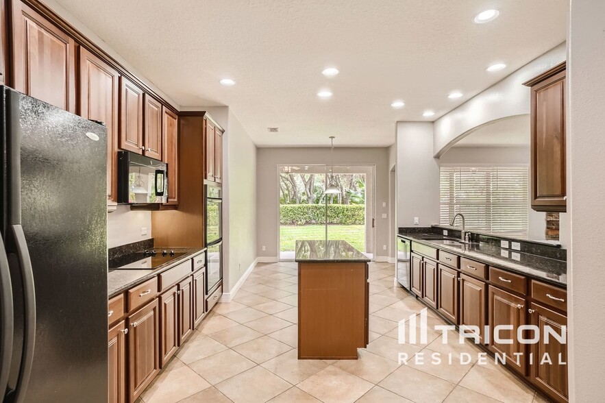Building Photo - 30136 Jutland Ct