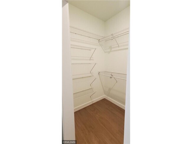 Building Photo - 1229-1231 Wisteria Ln