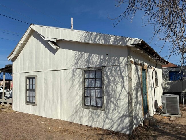 Building Photo - 1509 Monterrey Ave