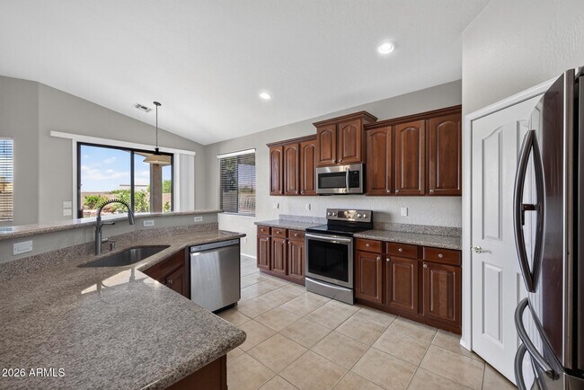 Building Photo - 3096 E Kingbird Pl