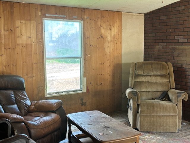 Building Photo - 2450 Rosebud Rd