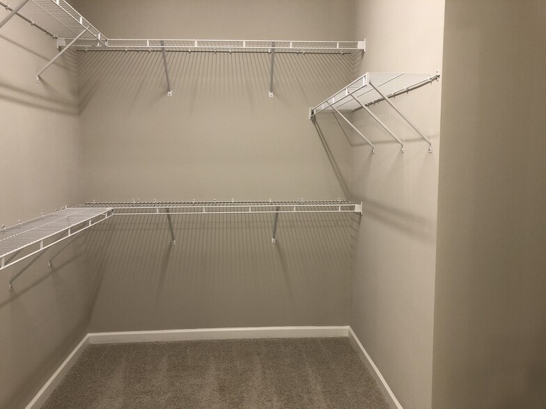 Building Photo - 6604 Sterling Dr