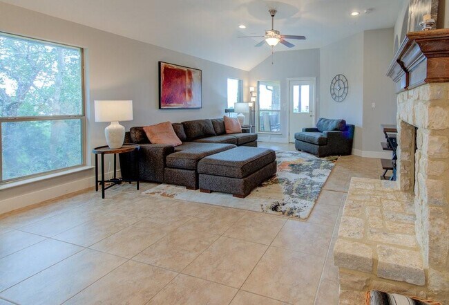 Building Photo - 12821 Tierra Grande Trail