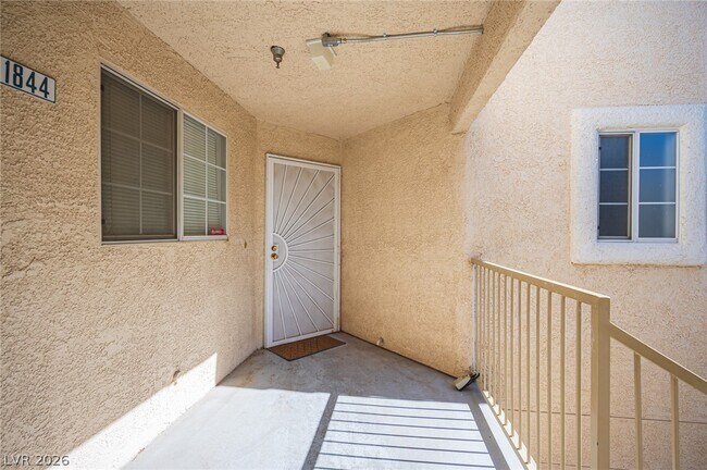 Building Photo - 1844 Scimitar Dr