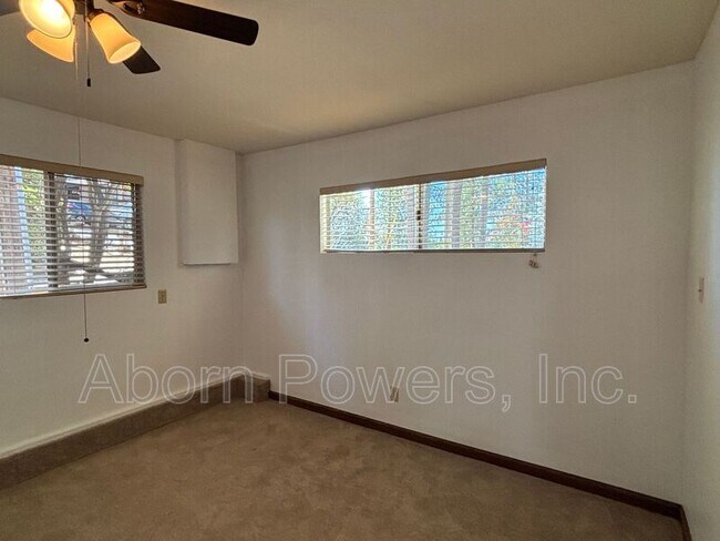 Building Photo - 3173 Ridge Ct