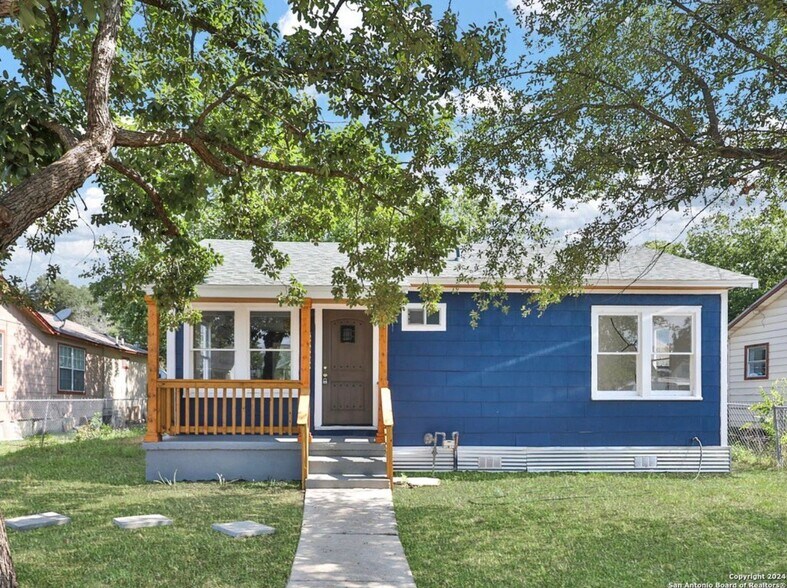 Building Photo - 127 Burke Ave