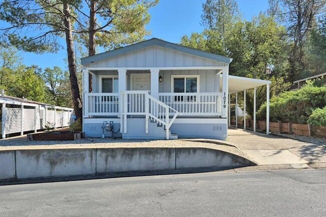 Primary Photo - 1079 Mountain Shadows Blvd