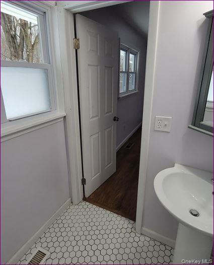 Building Photo - 20 Princeton St