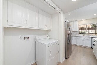 Building Photo - 14345 Misty Meadow Ln