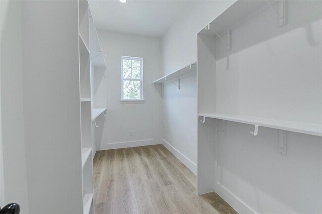 Building Photo - 5310 Denmark St