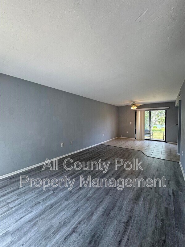 Building Photo - 1836 N Crystal Lake Dr