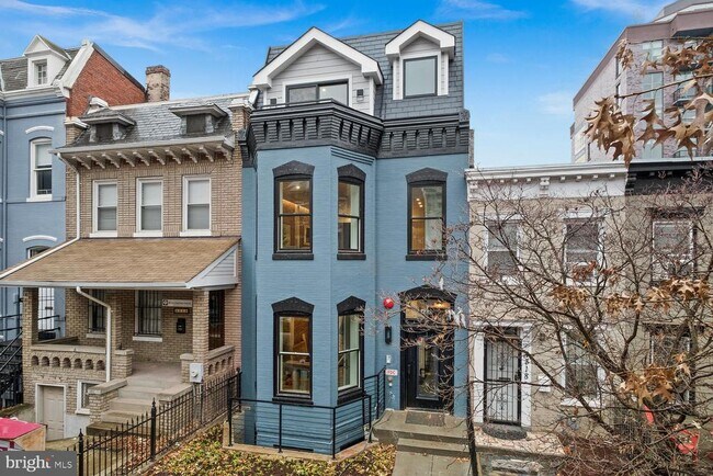 Building Photo - 1316 8th St NW