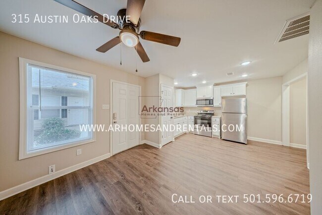 Building Photo - 315 Austin Oaks Dr