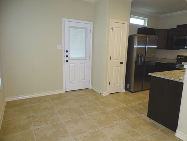 Building Photo - 13911 Annas Way #101, San Antonio, TX. 78233