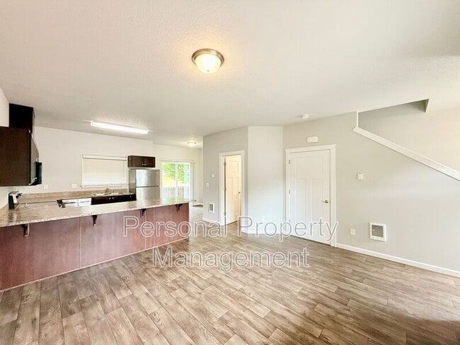 Building Photo - 12600 NE 49th St