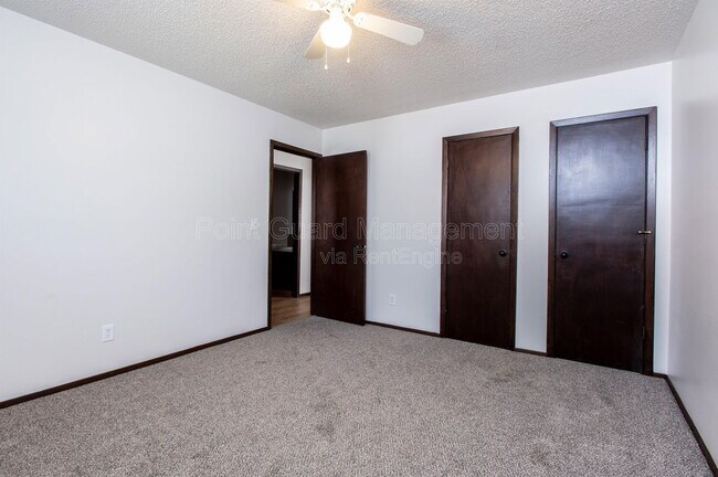 Building Photo - 1826 S Laura St