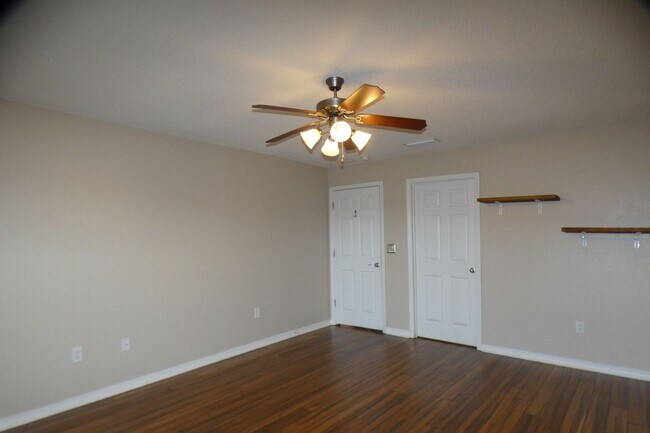 Building Photo - Spacious 4-Bedroom All Brick Home