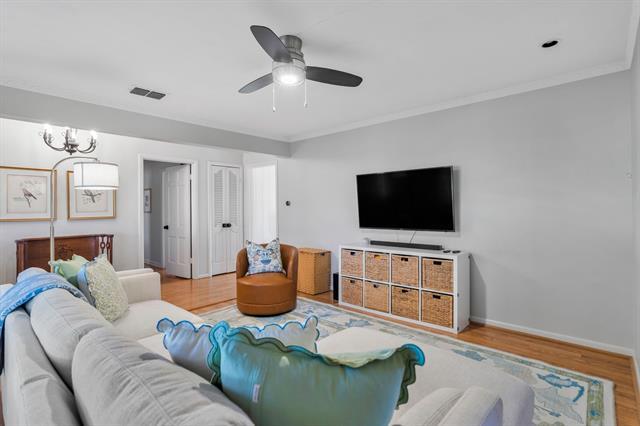 Building Photo - 1227 Cherrywood Dr