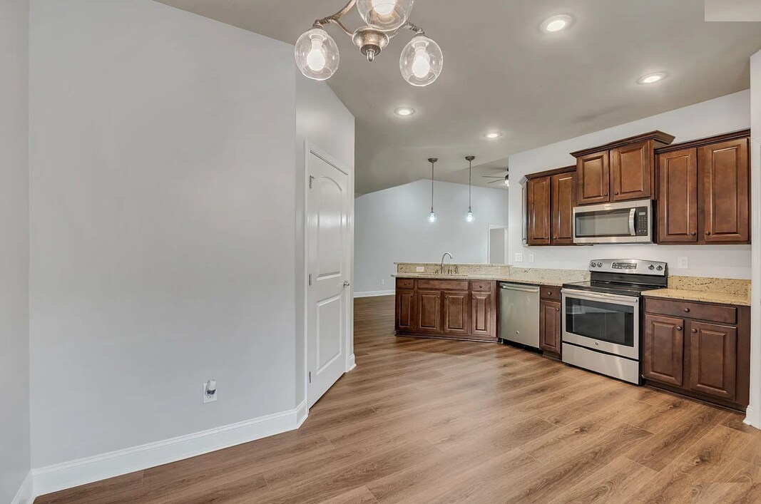 Building Photo - 24580 Silent Spring Dr