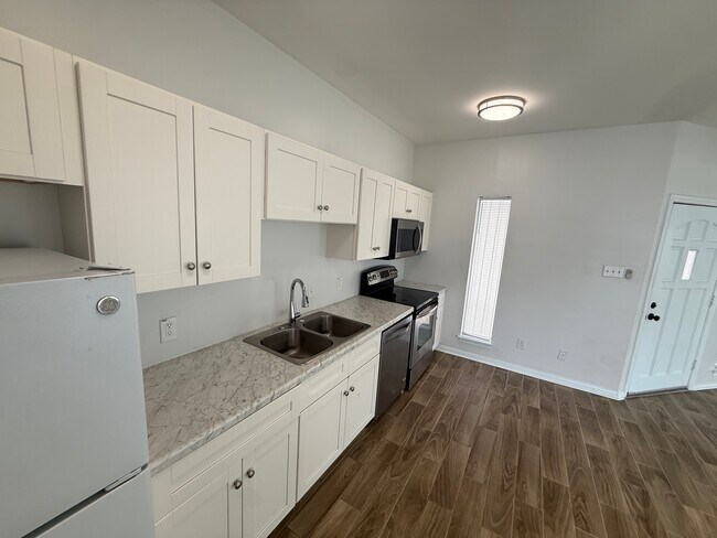 Building Photo - April Villas Triplex