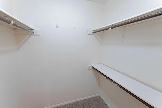 Building Photo - 8405 Bent Tree Rd