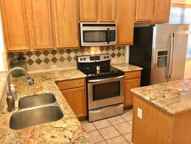 Building Photo - 9311 Cantata Ct