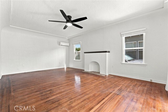 Building Photo - 5915 Morrill Ave
