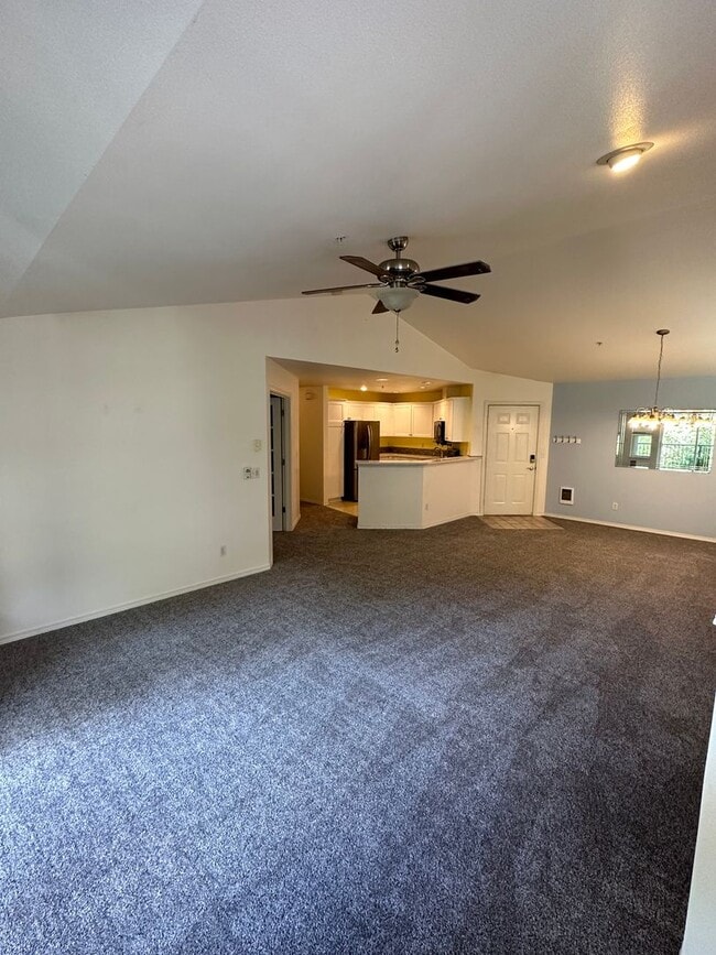 Building Photo - 2175 Hammond Ave