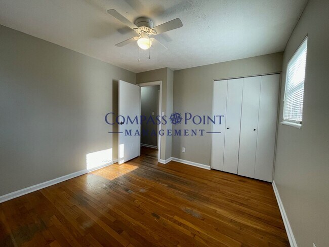 Building Photo - Newly Renovated Just For You! First Month's Rent Free!!