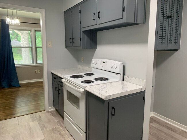 Building Photo - Under repair